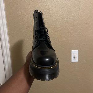 Women’s Platform Dr Martens-NEVER WORN